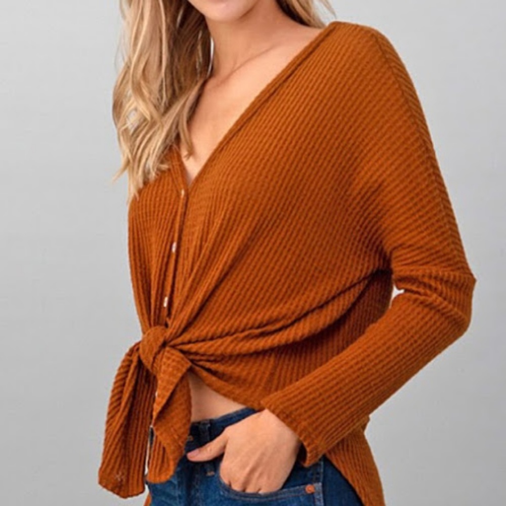 ❗️Three left ❗️SNWT Waffle Button Down Long Sleeve - Picture 2 of 2